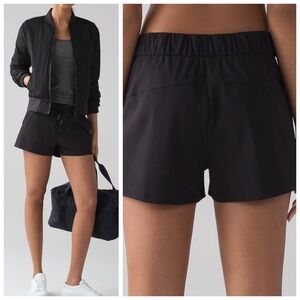 Lululemon On The Fly Short *2.5"Black